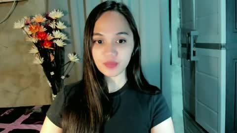 hilarymolly online show from July 3, 3:23 am