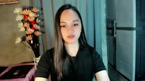 hilarymolly online show from February 9, 10:34 pm