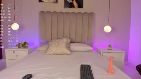 Hilary online show from September 23, 7:56 pm