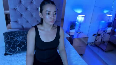 Hillary online show from November 28, 3:42 am