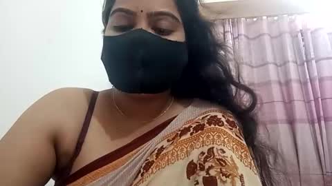 Snapshot of himuhimu22 chatting on October 18, 6:53 pm himuhimu22 online show from October 18, 6:53 pm