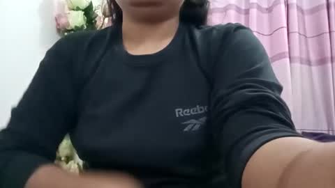 Snapshot of himuhimu22 chatting on January 24, 1:36 pm himuhimu22 online show from January 24, 1:36 pm
