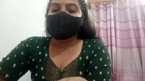 Snapshot of himuhimu22 chatting on October 19, 6:54 pm himuhimu22 online show from October 19, 6:54 pm