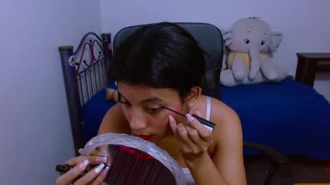 Snapshot of hinata_9 chatting on October 15, 3:20 am 0600AM-1100AM - online show from October 15, 3:20 am