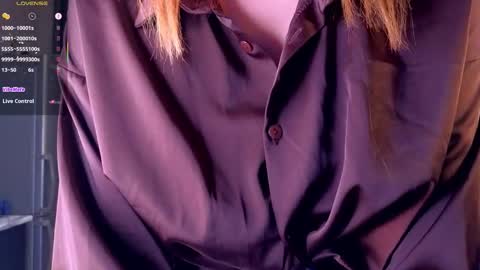 Snapshot of hisoka__akerley chatting on October 11, 6:54 pm Ella online show from October 11, 6:54 pm