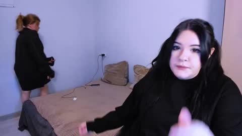 Dina online show from November 7, 8:09 am