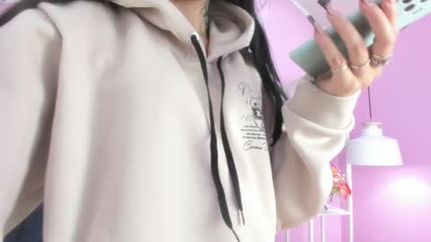 Snapshot of hiyakasudere_ chatting on October 1, 7:08 pm hiyakasudere_ online show from October 1, 7:08 pm