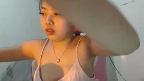 Lesley3 online show from April 9, 8:09 am