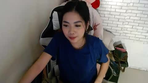 Lesley3 online show from February 27, 6:24 am