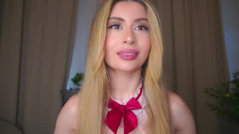 Moni Monica online show from May 31, 8:09 am