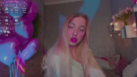 holly_molly8 online show from February 20, 5:47 pm