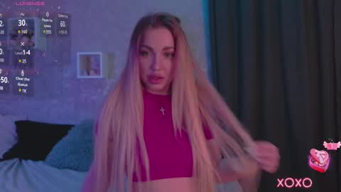 holly_molly8 online show from February 12, 7:24 pm