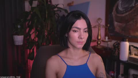 Holly Linder online show from July 12, 2:34 am