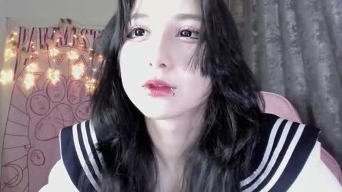 Ho Lee Sheet online show from November 7, 6:13 pm