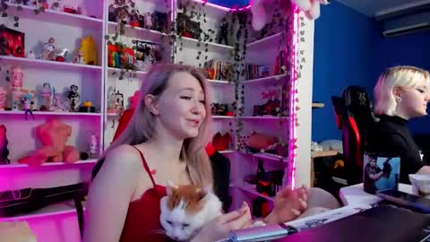 Rumi online show from December 3, 10:50 am