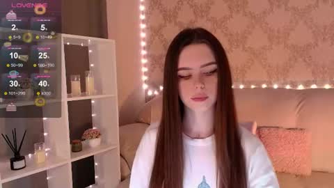 Mia online show from July 5, 4:19 am
