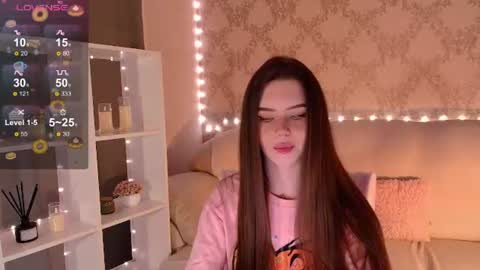 Mia online show from July 11, 4:23 am