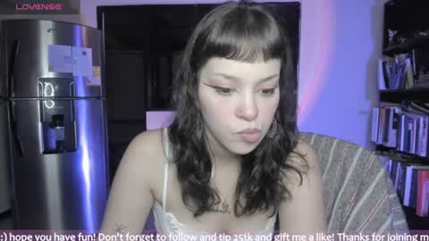 Lau online show from June 26, 2:24 am