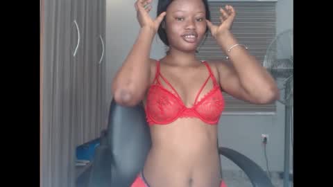 Sonia online show from October 3, 10:37 pm