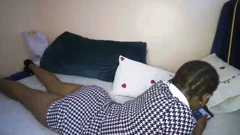 honey_nubia0 online show from March 8, 8:51 am