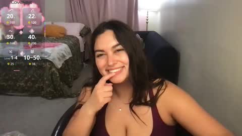 Tia online show from September 11, 11:05 pm