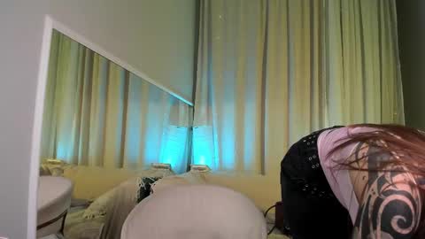 Alexia online show from March 8, 10:52 am