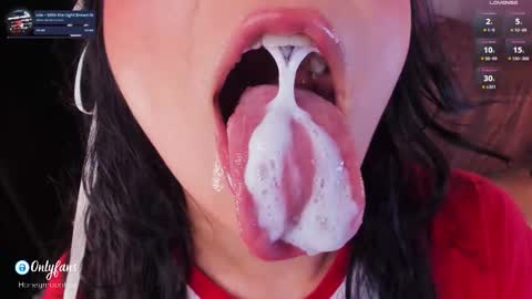 Snapshot of honeymoontea chatting on September 12, 1:28 am       online show from September 12, 1:28 am