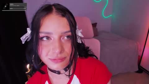 Snapshot of honeymoontea chatting on October 2, 3:11 am       online show from October 2, 3:11 am