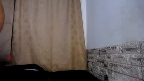 honeypussy3021 online show from July 3, 8:42 am
