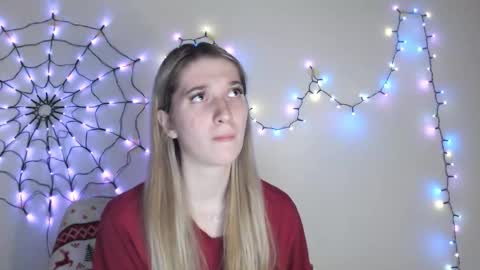 honeyveil online show from November 28, 9:07 pm