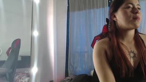 honeywhisper69 online show from October 2, 7:52 pm