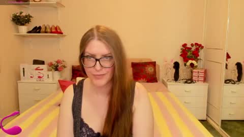 honeywinexs online show from June 5, 2:01 pm