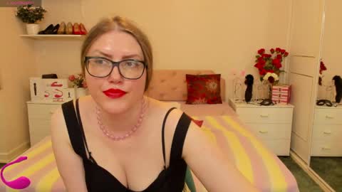honeywinexs online show from May 27, 2:58 pm