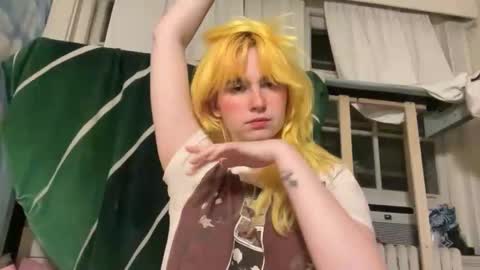 Emi Rose online show from April 27, 3:03 am