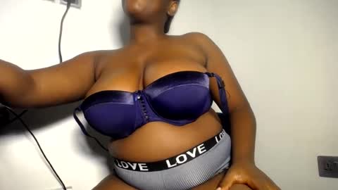 sophia online show from July 10, 11:04 pm