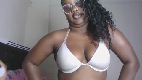 Lucy online show from April 15, 2:39 pm