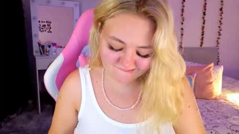 Snapshot of hornycakee chatting on October 9, 2:43 pm HornyCakee online show from October 9, 2:43 pm