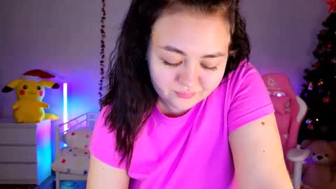 Snapshot of hornycakee chatting on December 12, 2:26 am HornyCakee online show from December 12, 2:26 am