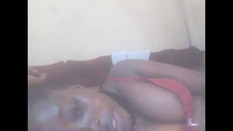 hornygal001 online show from November 8, 6:40 am