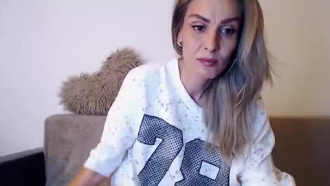 AshlineKatte online show from May 11, 12:18 pm