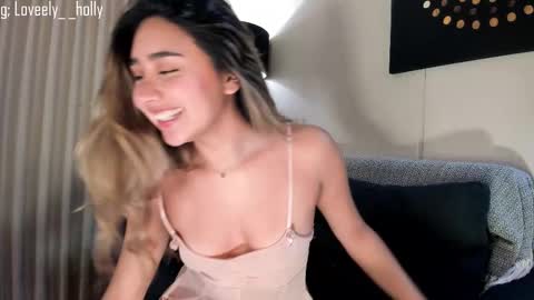 Holly  online show from December 14, 6:03 pm