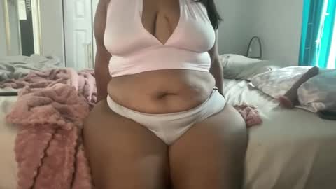 hornyhottykitten online show from September 13, 5:54 pm