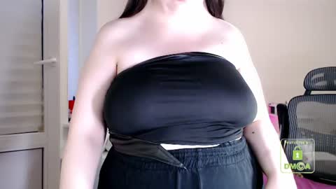 Lila online show from July 12, 7:04 pm