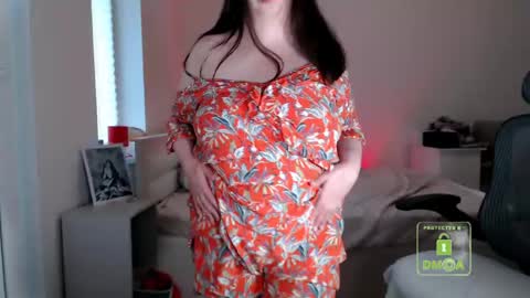 Lila online show from April 15, 3:34 pm