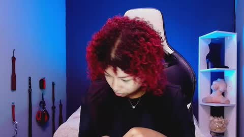 hot chocolate 4u online show from December 17, 12:31 pm