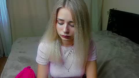 hot_kittie_hot online show from July 14, 7:24 am