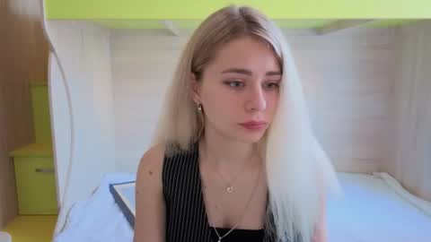 hot_kittie_hot online show from June 17, 2:13 am