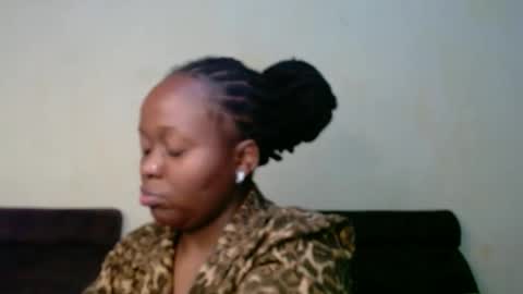 Linah online show from November 29, 2:37 am