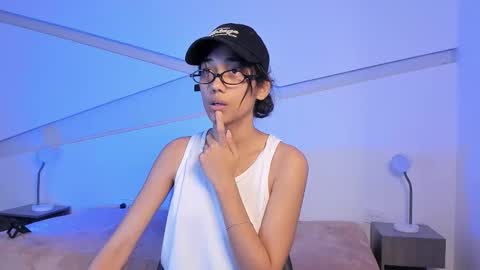 Alana online show from February 17, 6:40 pm