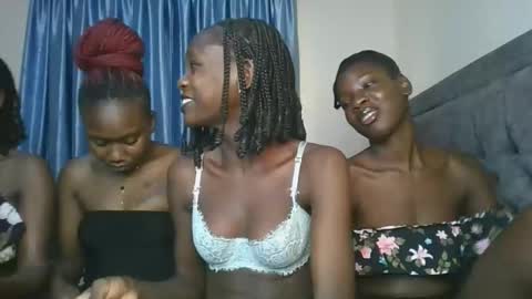 Hot petite online show from December 20, 10:41 am